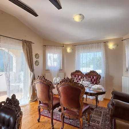 Cozy In With Wifi Apartment